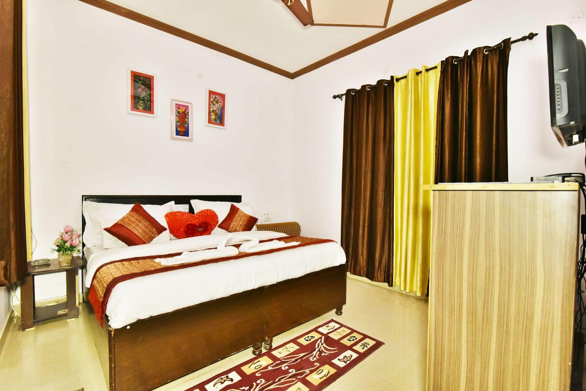 Hotel Sham Villa Amritsar Ngoại thất bức ảnh
