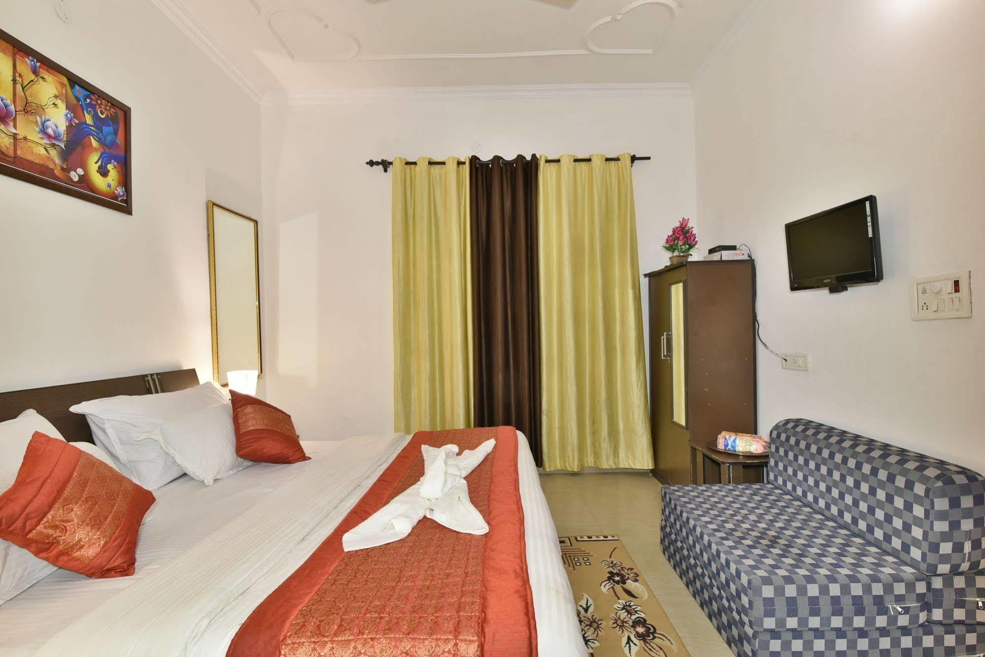 Hotel Sham Villa Amritsar Ngoại thất bức ảnh
