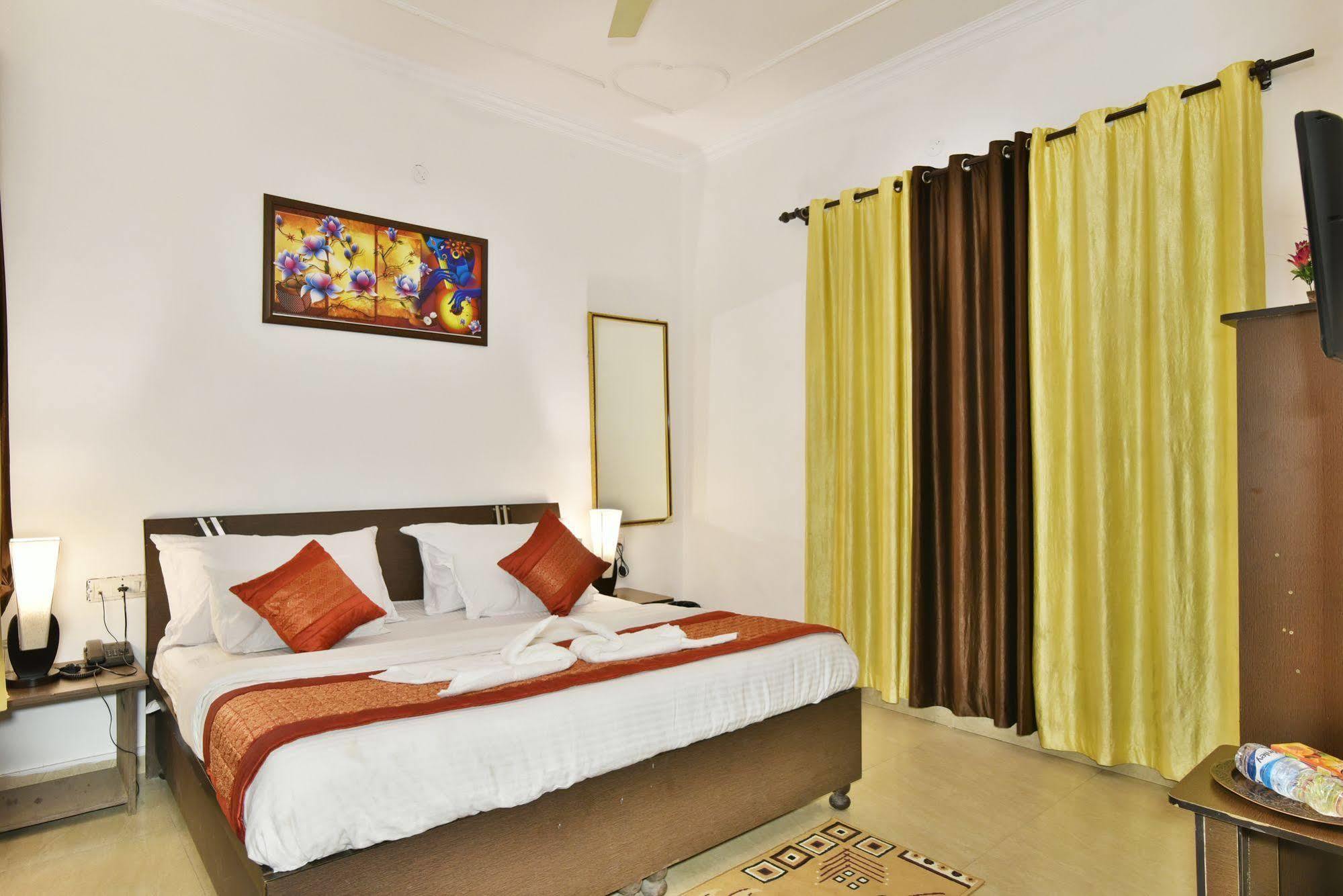 Hotel Sham Villa Amritsar Ngoại thất bức ảnh