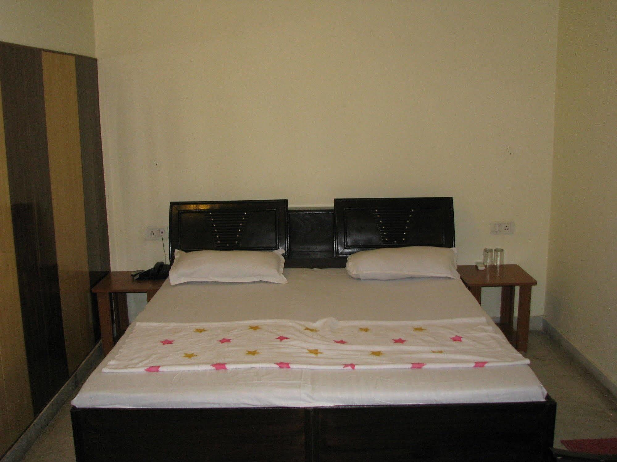 Hotel Sham Villa Amritsar Ngoại thất bức ảnh